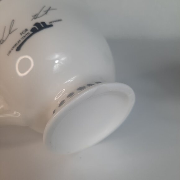 SET OF 4 VTG 1996 Baileys Winking Face Blue Eye Cup, Los Angeles Youth Network - Picture 5 of 8